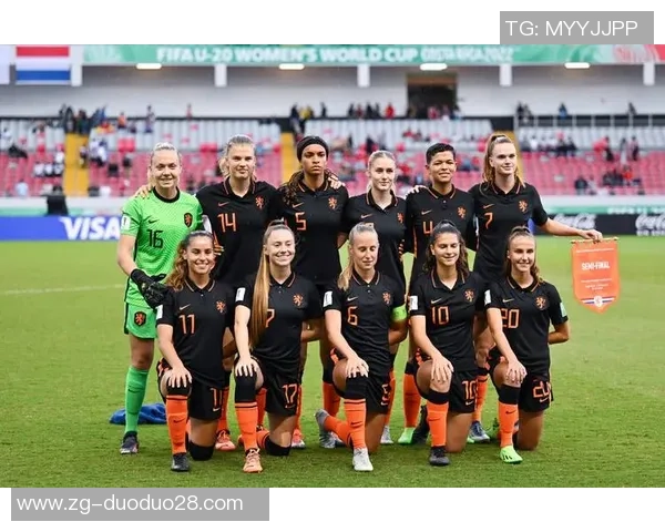 2010年世界杯决赛回顾荷兰对阵西班牙的经典对决与精彩瞬间