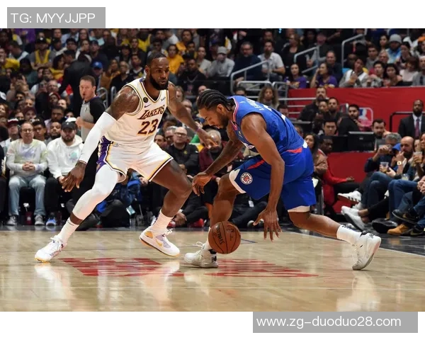 2014年湖人与快船的激烈对决回顾与赛季精彩瞬间分析