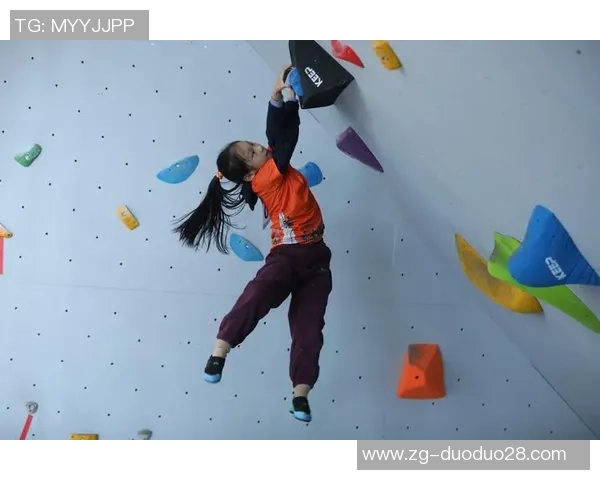 攀岩深度探索杭州攀岩队的防反策略与训练技巧揭秘